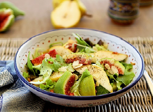 Fall Fig & Pear Salad with Toasted Almonds